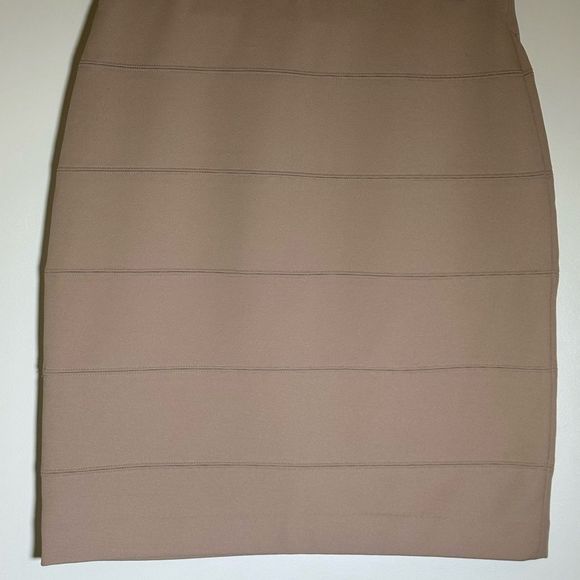 Alfani mini pencil skirt elastic waist spandex med. medium mini spandex skirt. - Picture 6 of 9